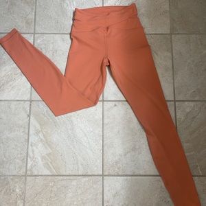 Lululemon cross leggings